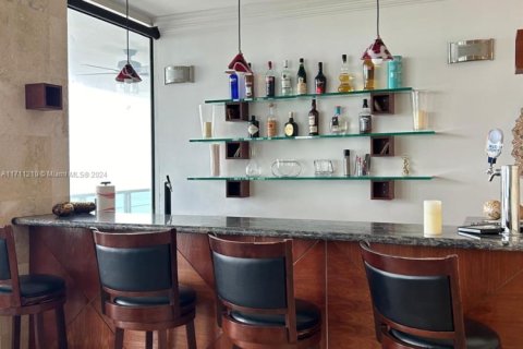 Condominio en alquiler en Miami Beach, Florida, 2 dormitorios, 139.35 m2 № 2016130 - foto 6