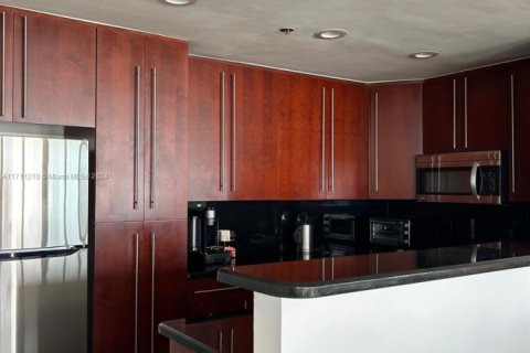 Condominio en alquiler en Miami Beach, Florida, 2 dormitorios, 139.35 m2 № 2016130 - foto 11