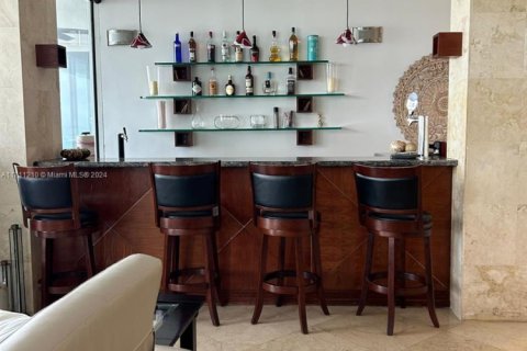 Condominio en alquiler en Miami Beach, Florida, 2 dormitorios, 139.35 m2 № 2016130 - foto 8