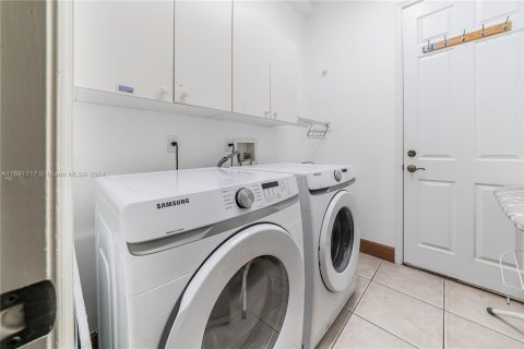 Villa ou maison à vendre à Port St. Lucie, Floride: 4 chambres, 254.27 m2 № 1437660 - photo 18