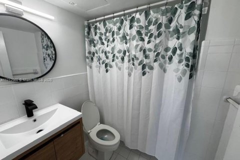 Купить кондоминиум в Майами-Бич, Флорида 2 спальни, 104.14м2, № 1957853 - фото 18