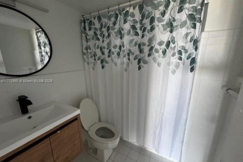 Купить кондоминиум в Майами-Бич, Флорида 2 спальни, 104.14м2, № 1957853 - фото 16