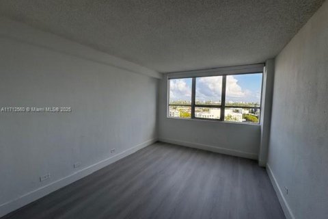 Купить кондоминиум в Майами-Бич, Флорида 2 спальни, 104.14м2, № 1957853 - фото 11