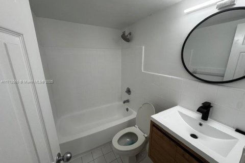 Купить кондоминиум в Майами-Бич, Флорида 2 спальни, 104.14м2, № 1957853 - фото 23