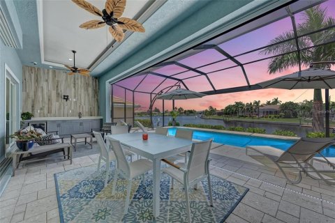 House in Punta Gorda, Florida 3 bedrooms, 210.7 sq.m. № 2210916 - photo 10