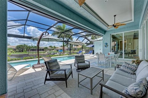 House in Punta Gorda, Florida 3 bedrooms, 210.7 sq.m. № 2210916 - photo 8