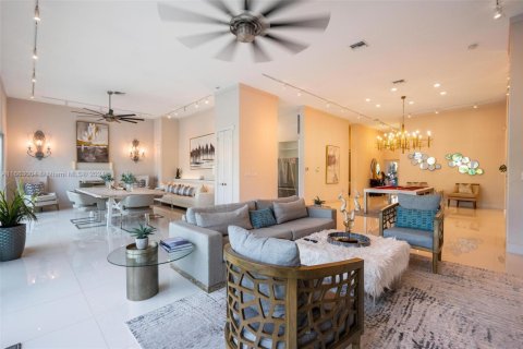 Villa ou maison à vendre à Wilton Manors, Floride: 4 chambres, 277.22 m2 № 1938275 - photo 14