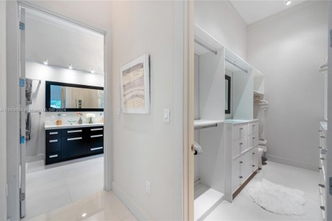 Villa ou maison à vendre à Wilton Manors, Floride: 4 chambres, 277.22 m2 № 1938275 - photo 27