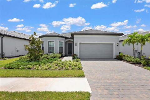 House in Nokomis, Florida 3 bedrooms, 175.49 sq.m. № 2103050