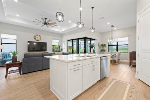 House in Nokomis, Florida 3 bedrooms, 175.49 sq.m. № 2103050 - photo 14