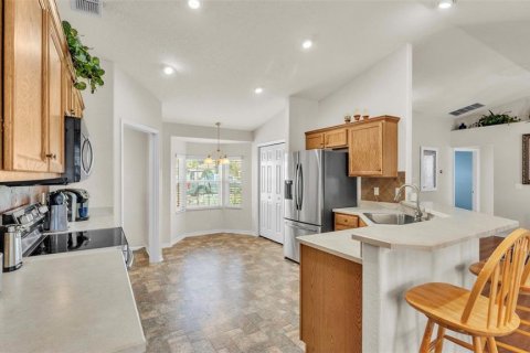 House in Lakeland, Florida 3 bedrooms, 140.19 sq.m. № 1795093 - photo 13