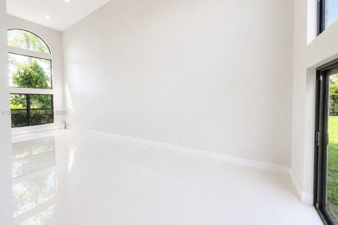 Villa ou maison à vendre à Miramar, Floride: 4 chambres, 313.82 m2 № 2288484 - photo 8