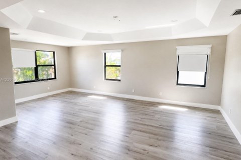 Villa ou maison à vendre à Miramar, Floride: 4 chambres, 313.82 m2 № 2288484 - photo 12