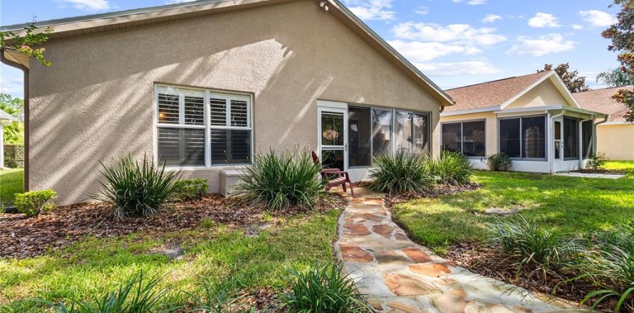 Villa ou maison à Spring Hill, Floride 2 chambres, 118.91 m2 № 2149280