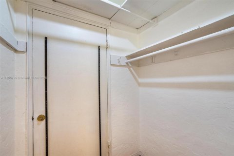 Copropriété à vendre à Miami Beach, Floride: 37.16 m2 № 1864419 - photo 4