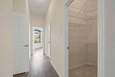 House in Weeki Wachee, Florida 3 bedrooms, 203.27 sq.m. № 1873972 - photo 21