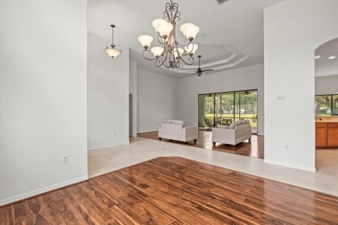 House in Weeki Wachee, Florida 3 bedrooms, 203.27 sq.m. № 1873972 - photo 11