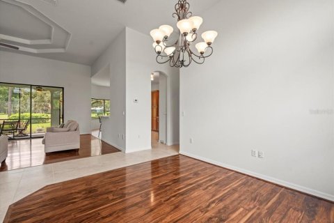 House in Weeki Wachee, Florida 3 bedrooms, 203.27 sq.m. № 1873972 - photo 12