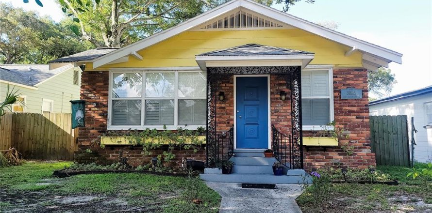 Villa ou maison à Saint Petersburg, Floride 3 chambres, 122.54 m2 № 2105158