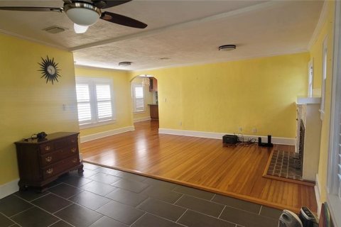 Villa ou maison à louer à Saint Petersburg, Floride: 3 chambres, 122.54 m2 № 2105158 - photo 4