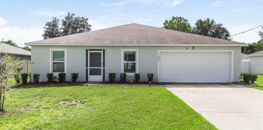 Villa ou maison à Palm Coast, Floride 4 chambres, 167.78 m2 № 2388561