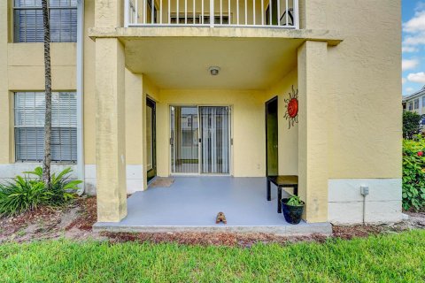 Copropriété à vendre à Boca Raton, Floride: 2 chambres, 91.14 m2 № 2185387 - photo 29
