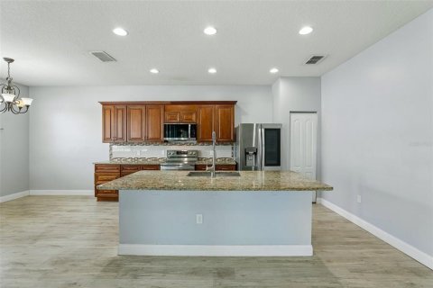 Villa ou maison à vendre à Mulberry, Floride: 3 chambres, 188.03 m2 № 2287010 - photo 13
