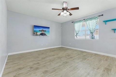Villa ou maison à vendre à Mulberry, Floride: 3 chambres, 188.03 m2 № 2287010 - photo 6