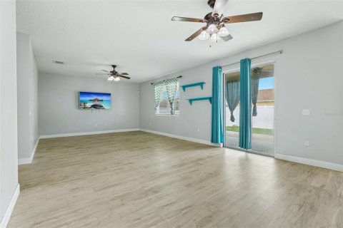 Villa ou maison à vendre à Mulberry, Floride: 3 chambres, 188.03 m2 № 2287010 - photo 11