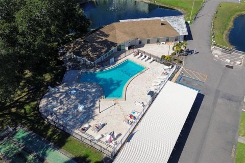 Condo in Dunedin, Florida, 2 bedrooms  № 2110580 - photo 14