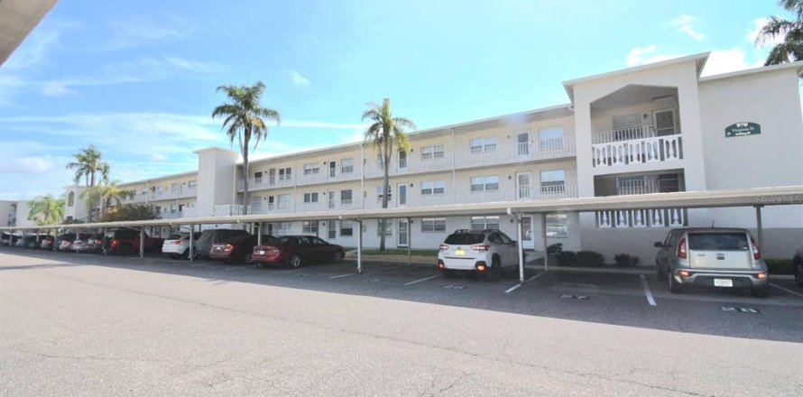 Condo in Dunedin, Florida, 2 bedrooms  № 2110580