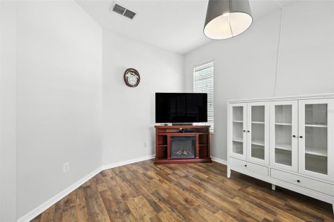 House in Orlando, Florida 5 bedrooms, 275.08 sq.m. № 1904552 - photo 10