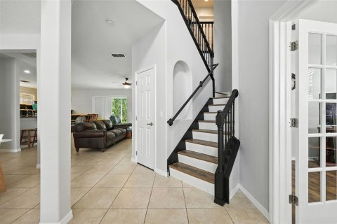 House in Orlando, Florida 5 bedrooms, 275.08 sq.m. № 1904552 - photo 9