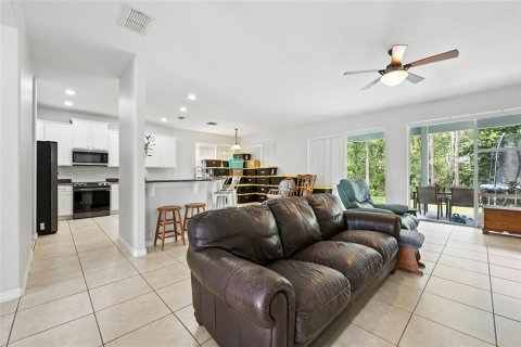 House in Orlando, Florida 5 bedrooms, 275.08 sq.m. № 1904552 - photo 14