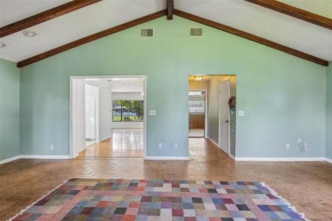 House in Brandon, Florida 4 bedrooms, 177.63 sq.m. № 2391552 - photo 24