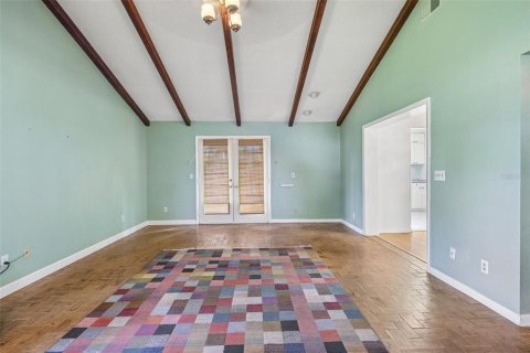 House in Brandon, Florida 4 bedrooms, 177.63 sq.m. № 2391552 - photo 22