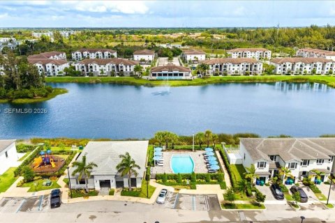 Adosado en alquiler en Miami Gardens, Florida, 3 dormitorios, 124.86 m2 № 2041821 - foto 26