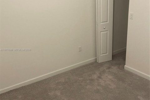Adosado en alquiler en Miami Gardens, Florida, 3 dormitorios, 124.86 m2 № 2041821 - foto 9