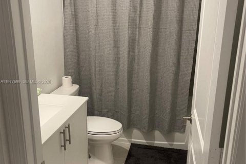 Adosado en alquiler en Miami Gardens, Florida, 3 dormitorios, 124.86 m2 № 2041821 - foto 11