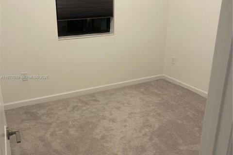 Adosado en alquiler en Miami Gardens, Florida, 3 dormitorios, 124.86 m2 № 2041821 - foto 7
