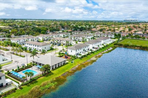 Adosado en alquiler en Miami Gardens, Florida, 3 dormitorios, 124.86 m2 № 2041821 - foto 23