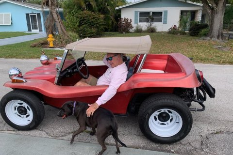 Commercial property in Stuart, Florida № 670788 - photo 1