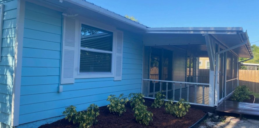 Casa en Palm City, Florida 3 dormitorios, 130.9 m2 № 1179578