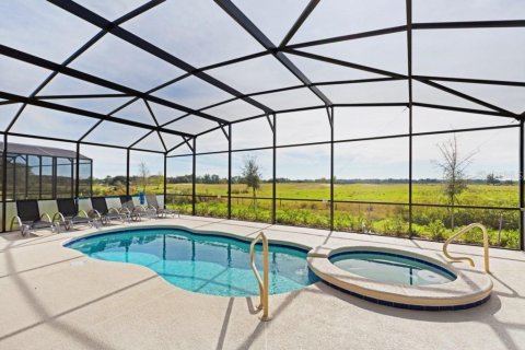 Villa ou maison à vendre à Davenport, Floride: 5 chambres, 258.64 m2 № 1833138 - photo 28
