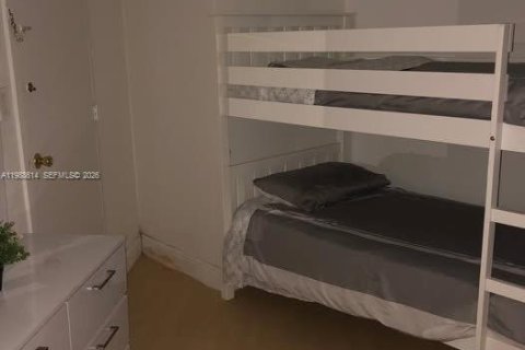 Condominio en alquiler en Miami, Florida, 2 dormitorios, 87.33 m2 № 2051049 - foto 8