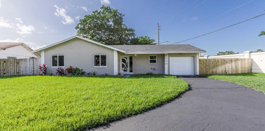 Villa ou maison à Lauderhill, Floride 3 chambres, 108.32 m2 № 2428600