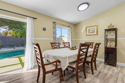 Villa ou maison à vendre à Lauderhill, Floride: 3 chambres, 108.32 m2 № 2428600 - photo 21