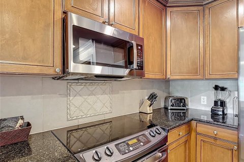 Condo in Four Corners, Florida, 3 bedrooms  № 1649171 - photo 21