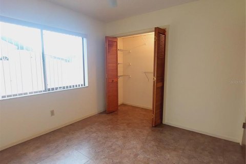 Casa en venta en Tampa, Florida, 3 dormitorios, 141.86 m2 № 2148582 - foto 28