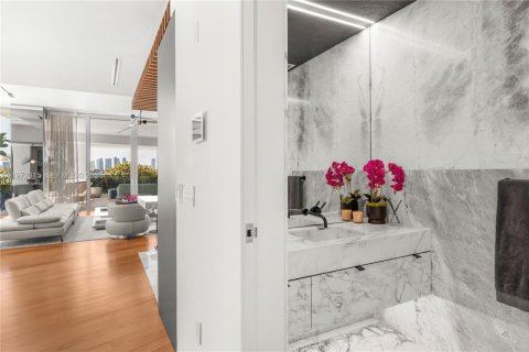 Copropriété à vendre à Miami Beach, Floride: 3 chambres, 260.78 m2 № 2033826 - photo 29